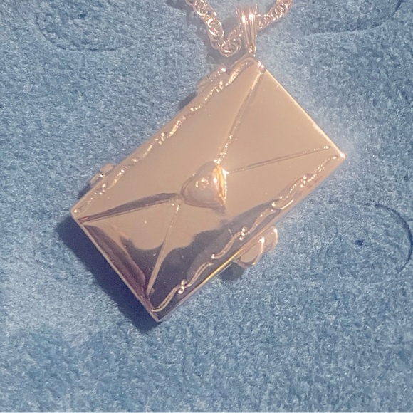 New The Bradford Exchange Dear Daughter Love Letter Silver Locket Necklace 45cm - Picture 7 of 14